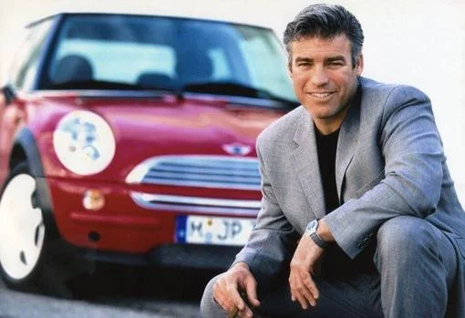 Retrato de Frank Stephenson junto al Mini